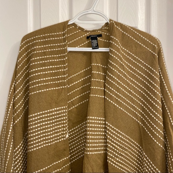 NWOT Forever 21 - Blanket Scarf/ Shawl - Picture 3 of 9